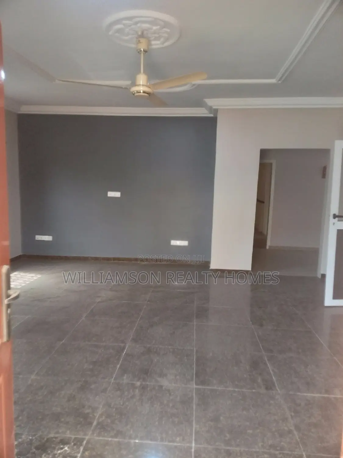 3bdrm House in Community 18, Spintex for rent