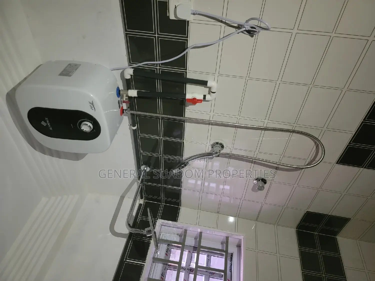 3bdrm House in Suadom Properties, Baatsona Total for rent