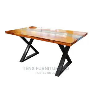 Dining Table (Ayanter)