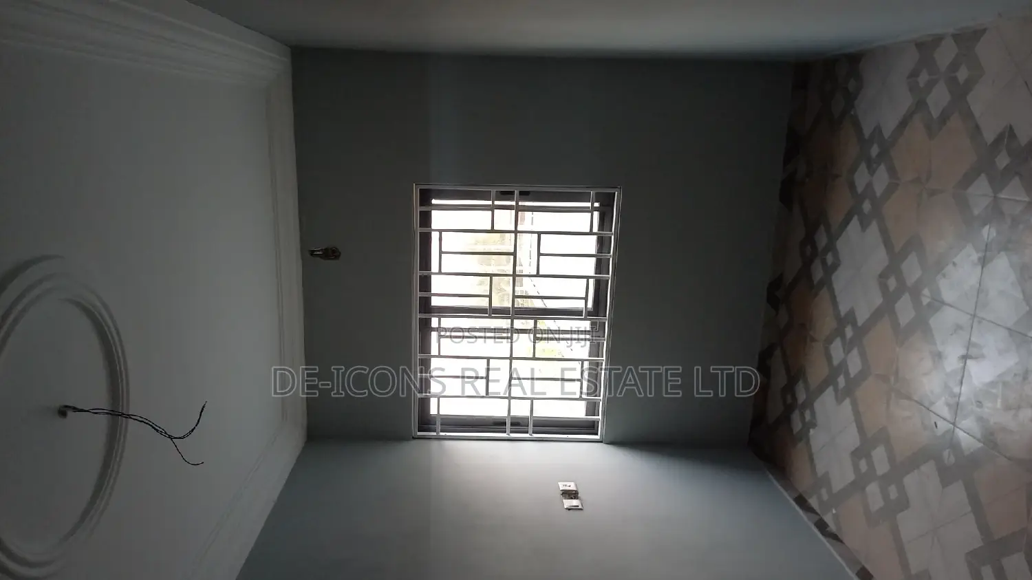 1bdrm Duplex in De-Icons Real Estate, Awutu Senya East Municipal