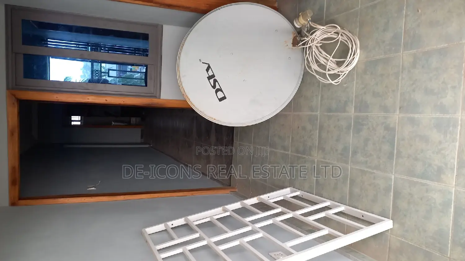 1bdrm Duplex in De-Icons Real Estate, Awutu Senya East Municipal