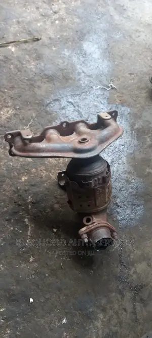 Kia Sorento 2010-2015 Engine Catalytic Converter Available