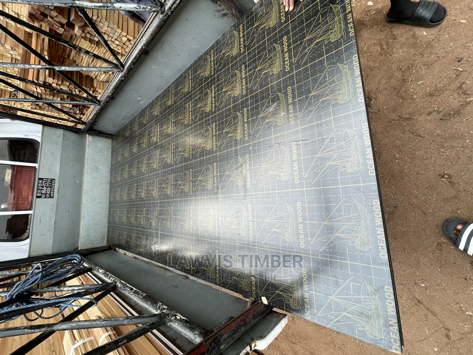 Marine Plywood/ Decking Plywood / Flow / Formwork