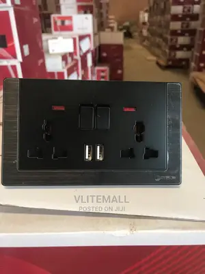Dyeson Double Multi With 2 USB (Grey Black)