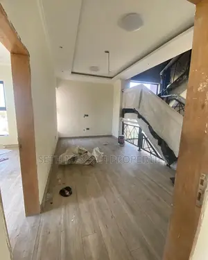4bdrm House in Adjiriganor for Rent