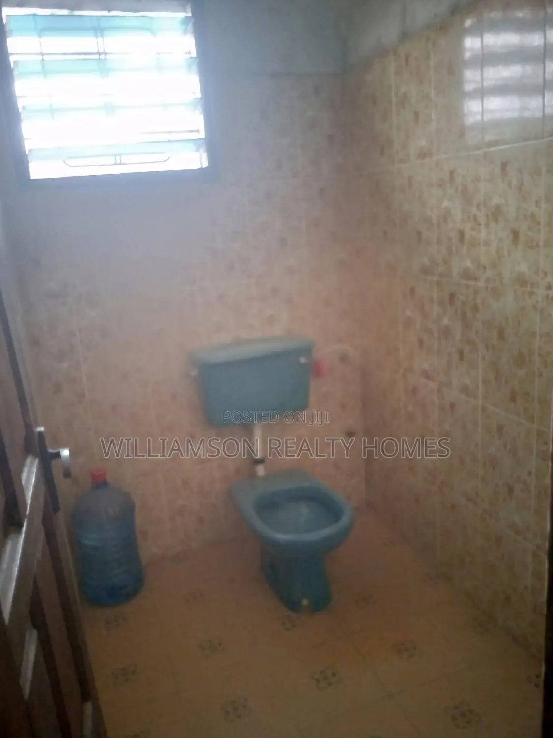 1bdrm Apartment in Community 18, Spintex for rent