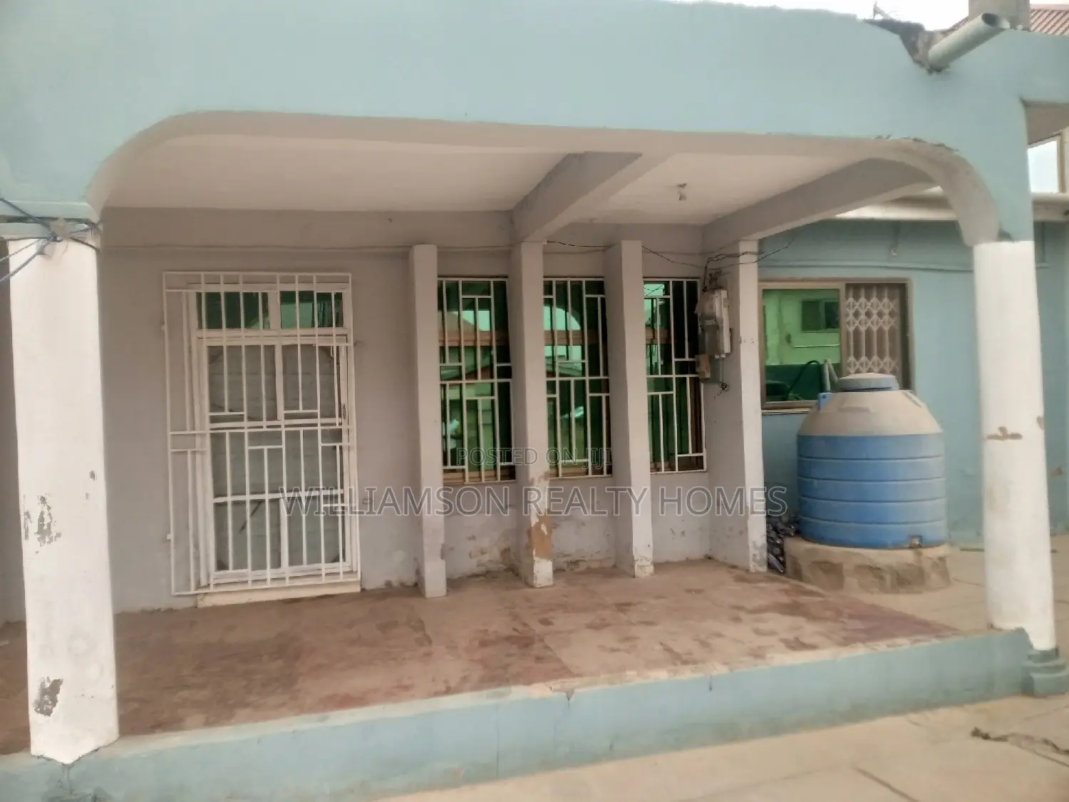 1bdrm Apartment in Community 18, Spintex for rent