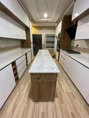 Modern Kitchen Cabinets