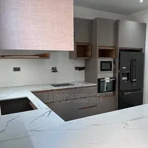 Modern Kitchen Cabinets