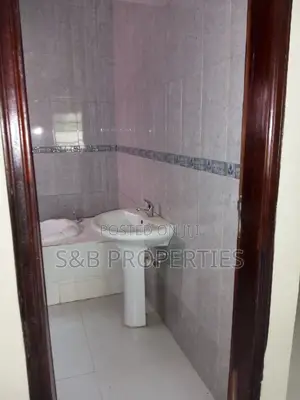 3bdrm House in Comet Estate, Ga East Municipal for sale