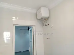6bdrm House in Adjiriganor for Sale