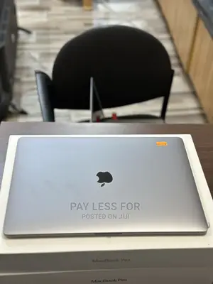 Laptop Apple MacBook Pro 2017 16GB Intel Core I7 SSD 1T