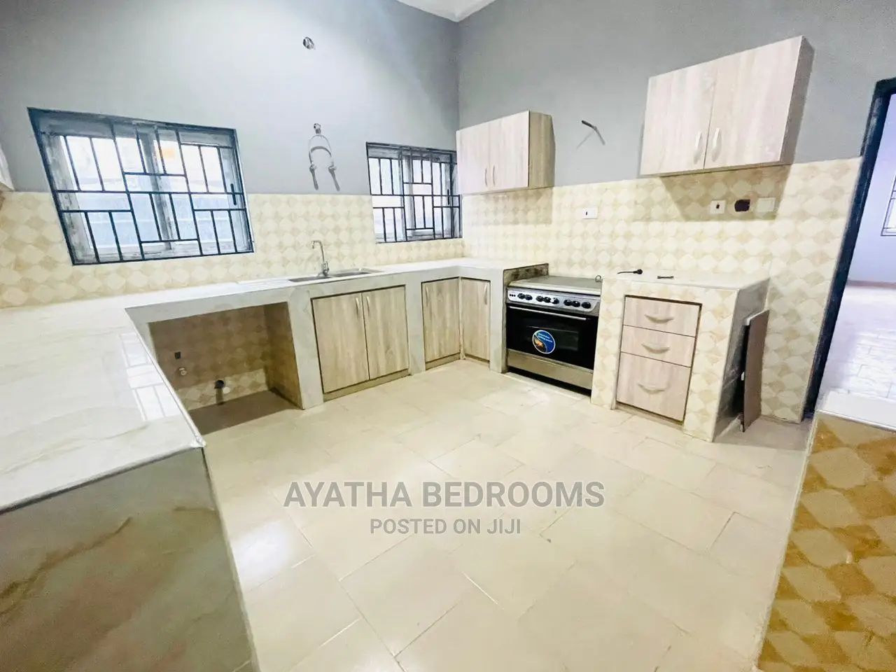 3bdrm Apartment in Ayathar Bedroom, Coca Cola for Rent