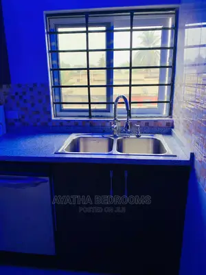 4bdrm Apartment in Ayathar Bedroom, Cold Store for Rent