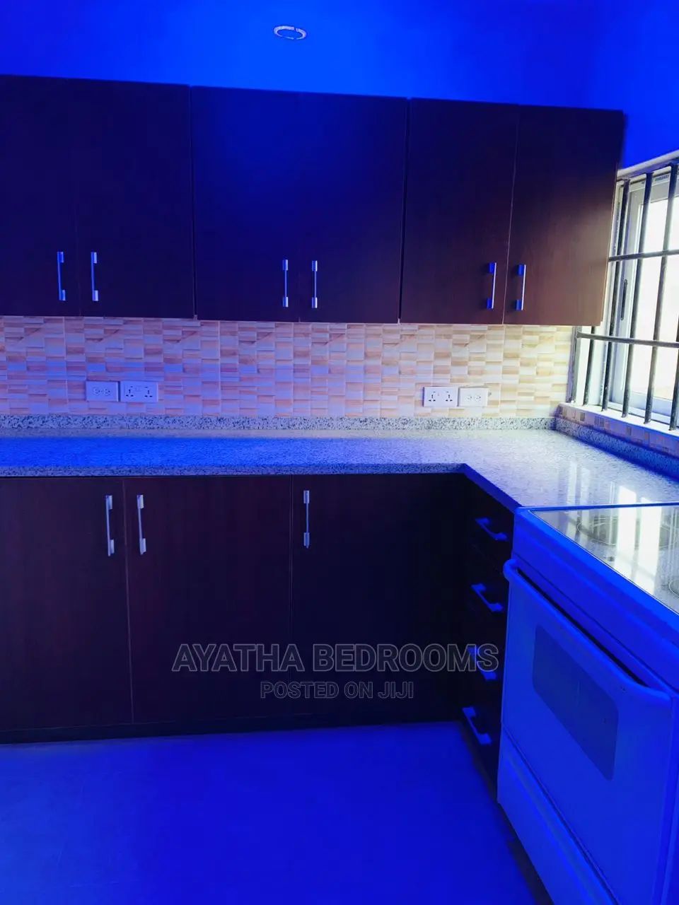 4bdrm Apartment in Ayathar Bedroom, Cold Store for Rent