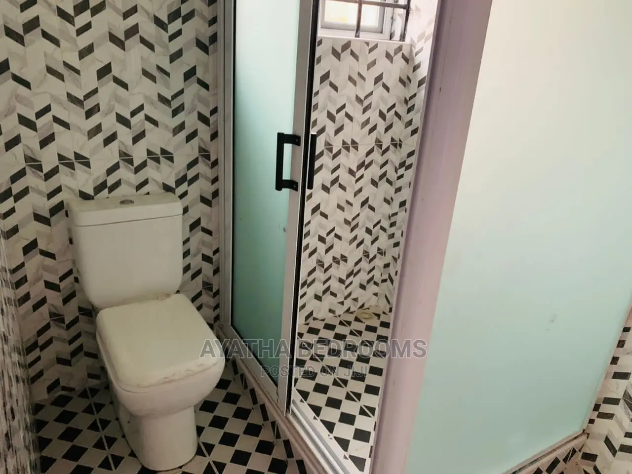 4bdrm Apartment in Ayathar Bedroom, Cold Store for Rent