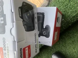 High End Canon EOS 4000D Camera, With 18-55mm III Lens