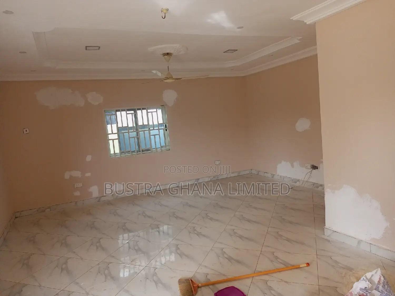 3bdrm House in Tema Community 25 for sale