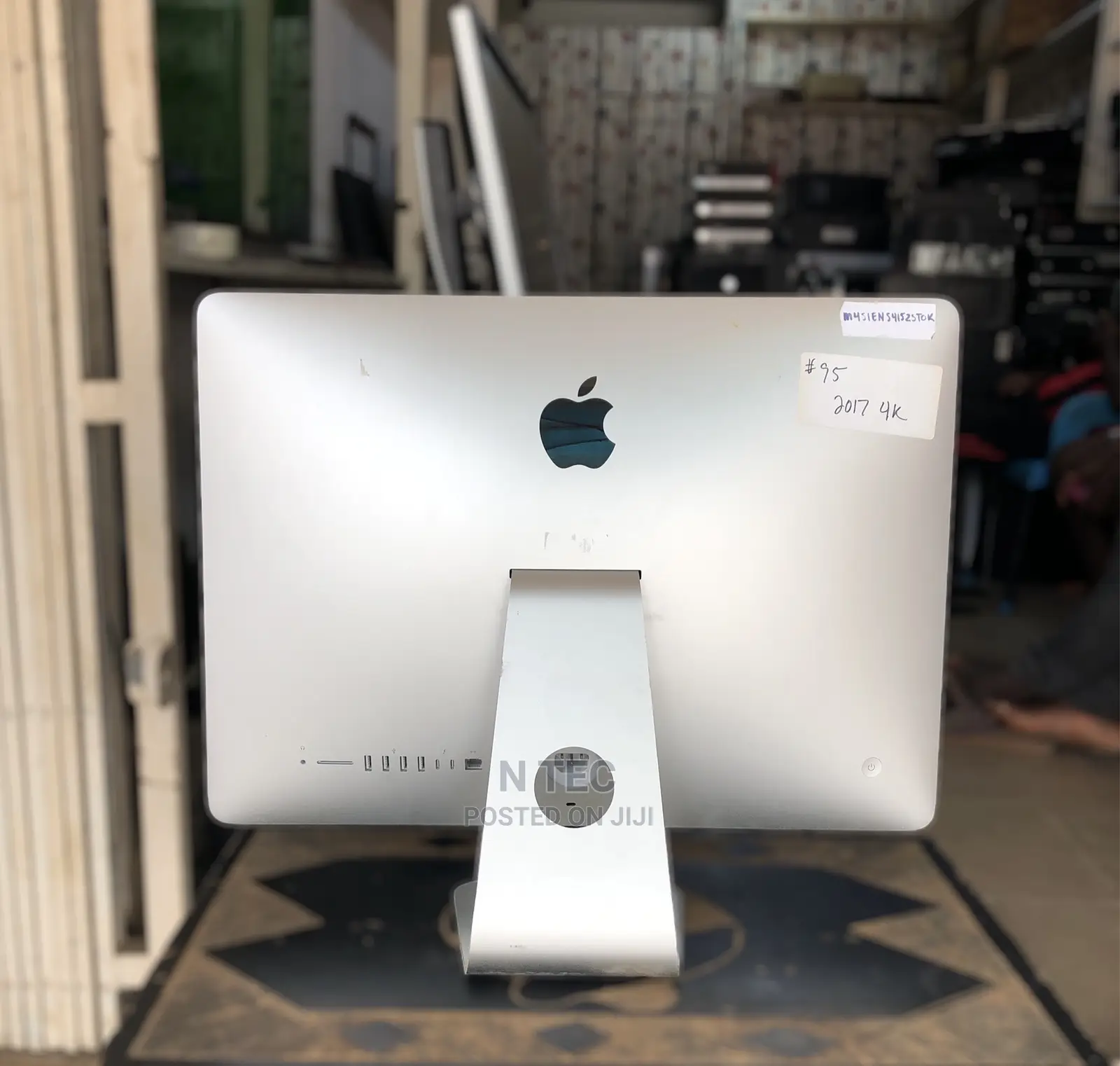 Desktop Computer Apple iMac 8GB Intel Core I5 SSD 256GB