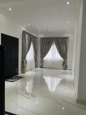 4bdrm Farm House in East Legon for Sale