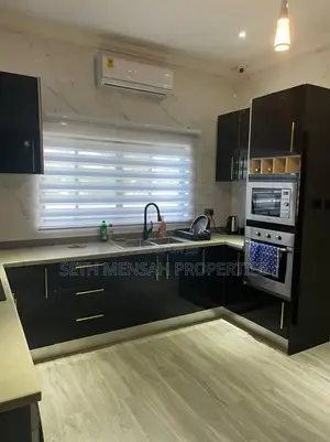 4bdrm Farm House in East Legon for Sale