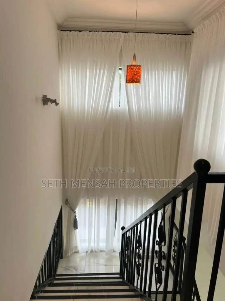 4bdrm Farm House in East Legon for Sale