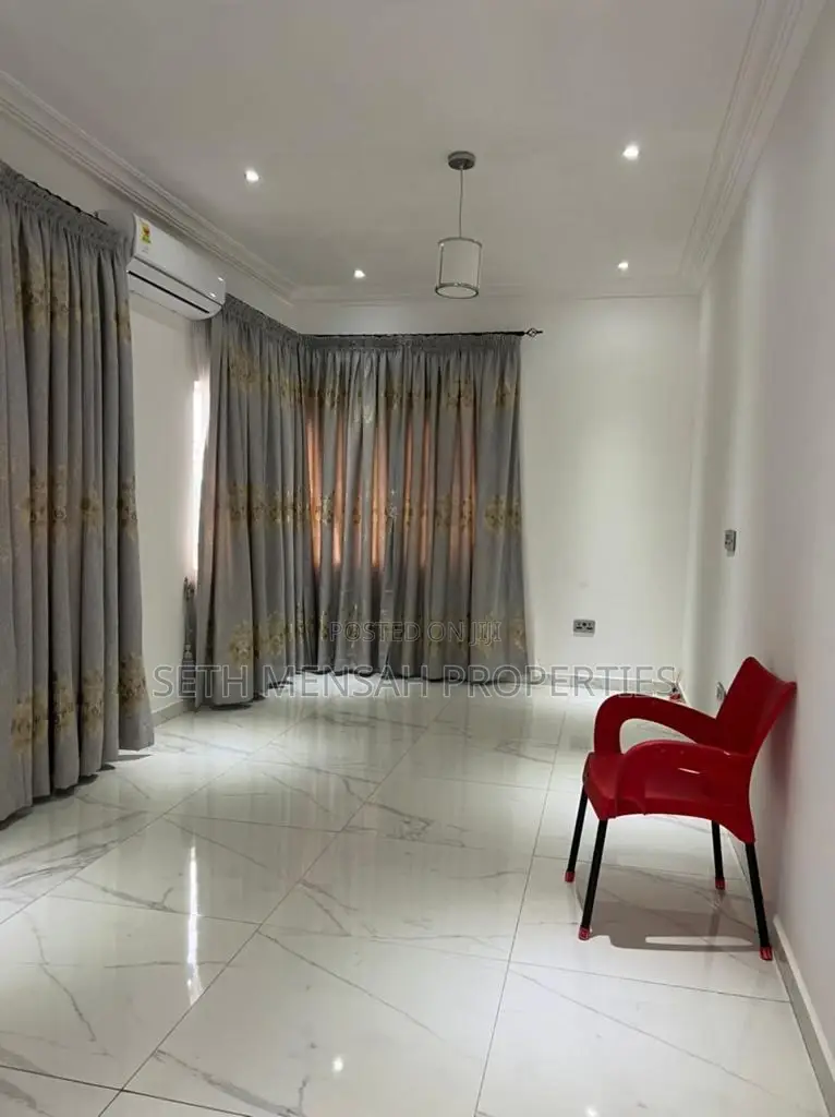 4bdrm Farm House in East Legon for Sale