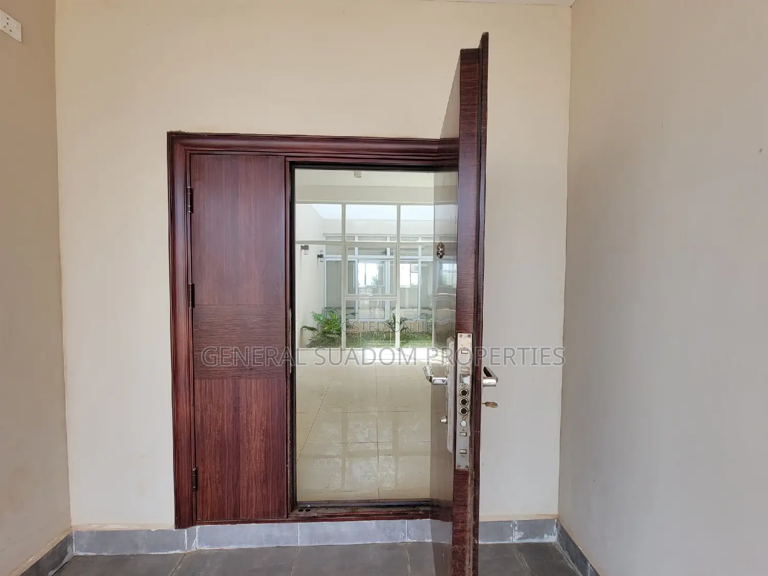 5bdrm Duplex in Suadom Properties, Spintex for rent