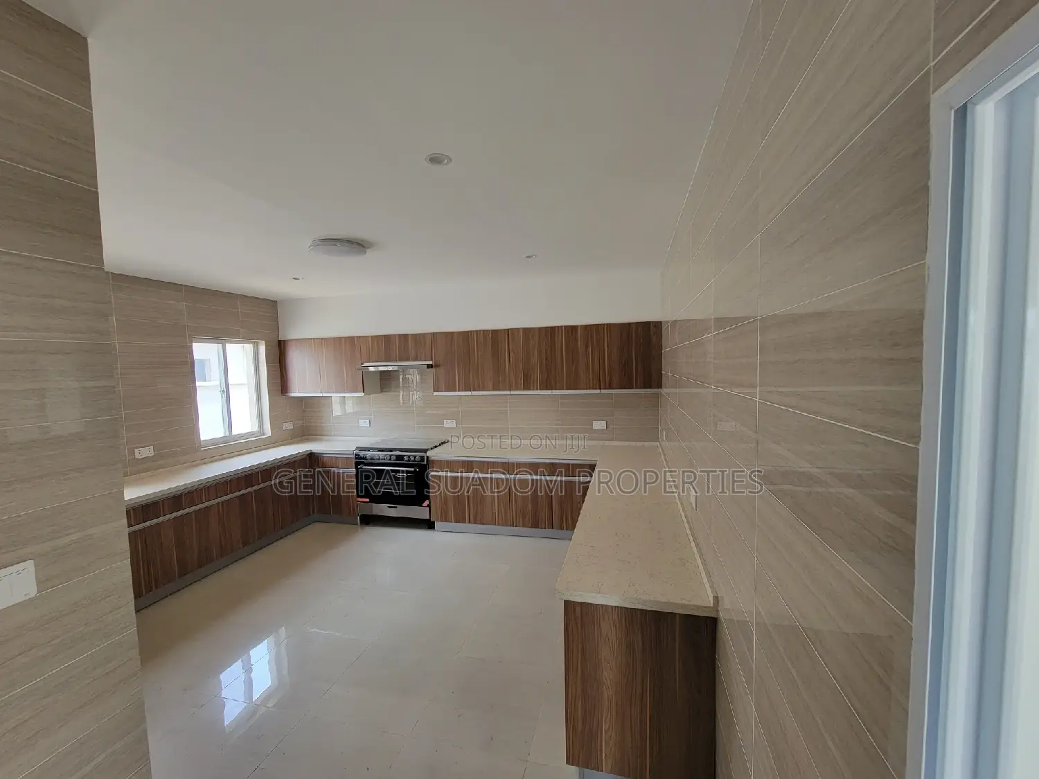 5bdrm Duplex in Suadom Properties, Spintex for rent