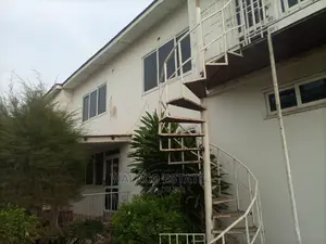 5bdrm House in Walako Estete, North Industrial Area for Rent