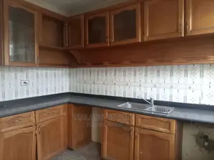 5bdrm House in Walako Estete, North Industrial Area for Rent