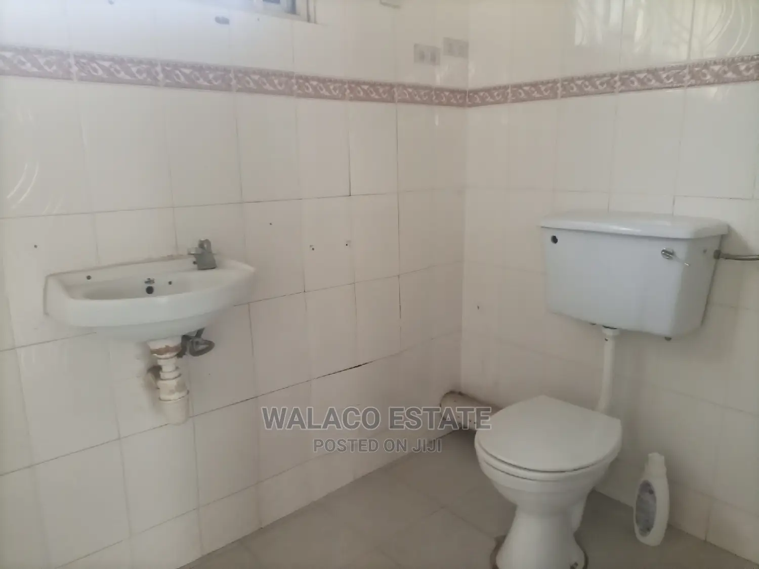 5bdrm House in Walako Estete, North Industrial Area for Rent