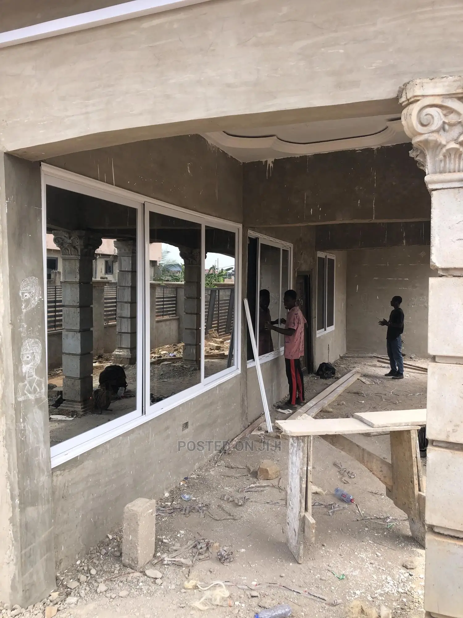 White Aluminum Sliding Glass Window With Mirror Glass Type