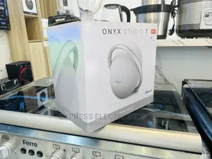 Onyx 7 Extreme Realism and Unique Design Bluetooth Speaker