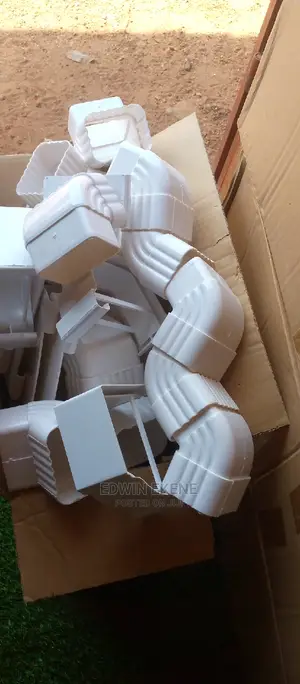 (45) Elbow