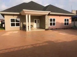 Furnished 3bdrm House in Adjiriganor for Rent