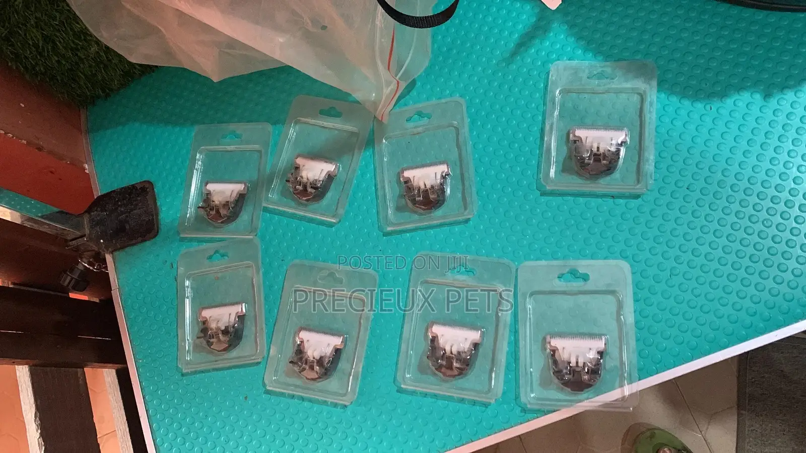 Replaceable Dog Clipper Blade