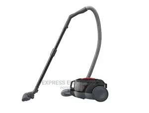 Convenient Waste Disposal With LG Bagless Vacuum Cleaner