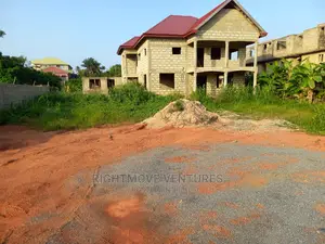 4bdrm Duplex in Takoradi for sale