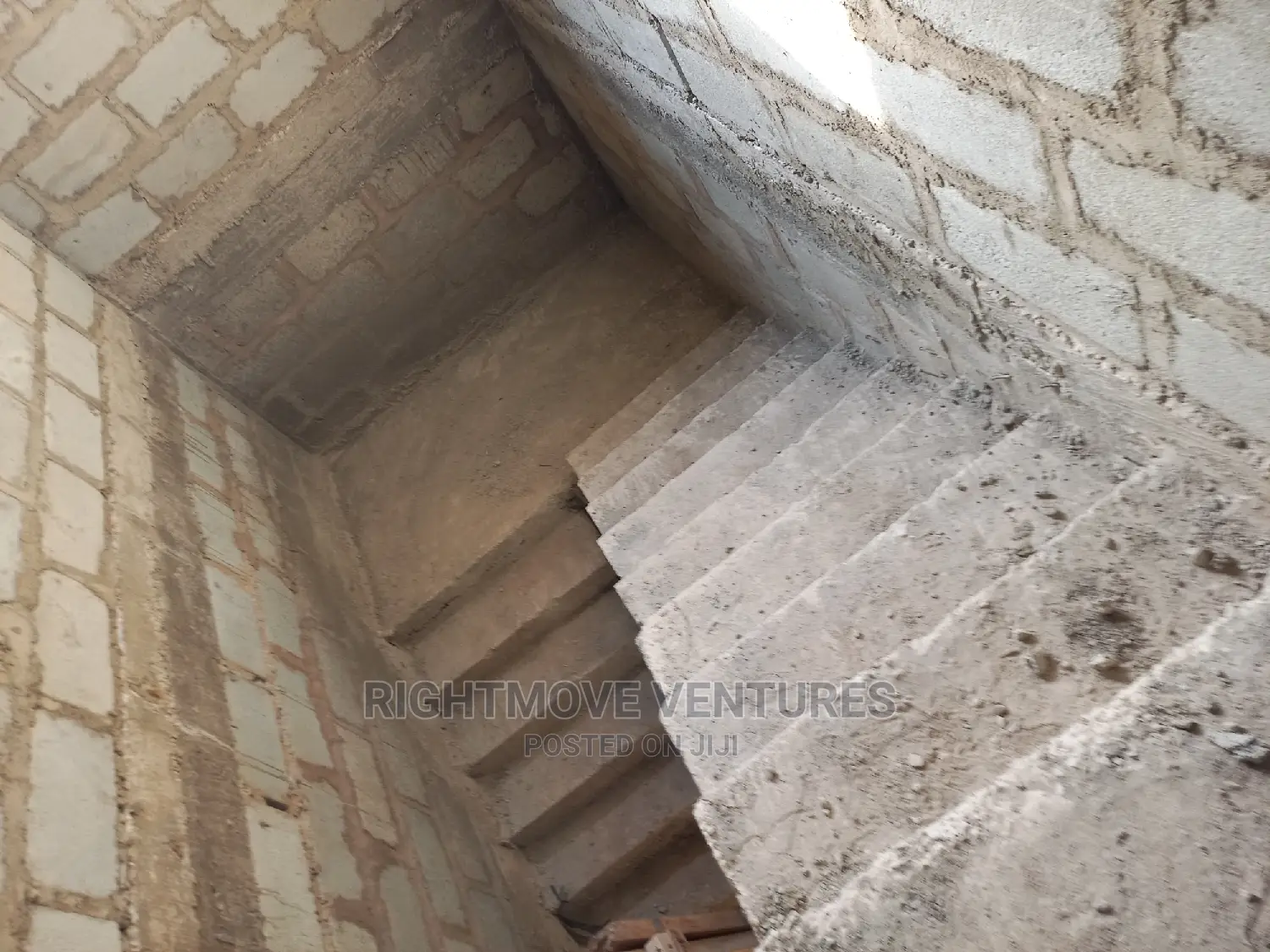 4bdrm Duplex in Takoradi for sale