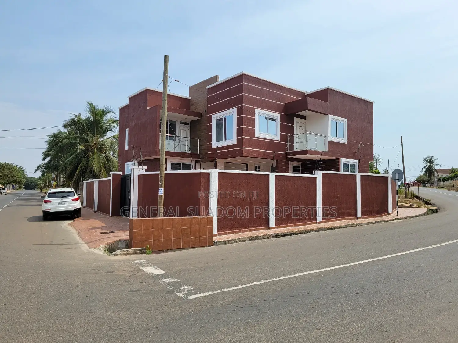4bdrm Duplex in Suadom Properties, Baatsona Total for rent