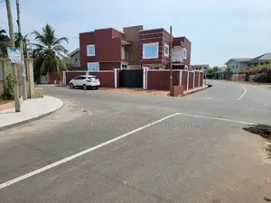 4bdrm Duplex in Suadom Properties, Baatsona Total for rent