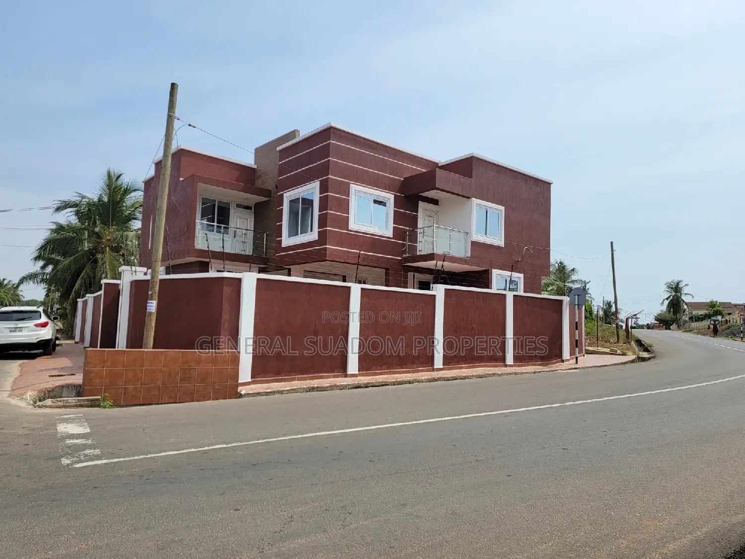 4bdrm Duplex in Suadom Properties, Baatsona Total for rent