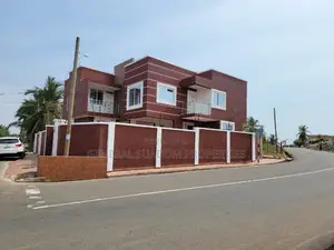 4bdrm Duplex in Suadom Properties, Baatsona Total for rent