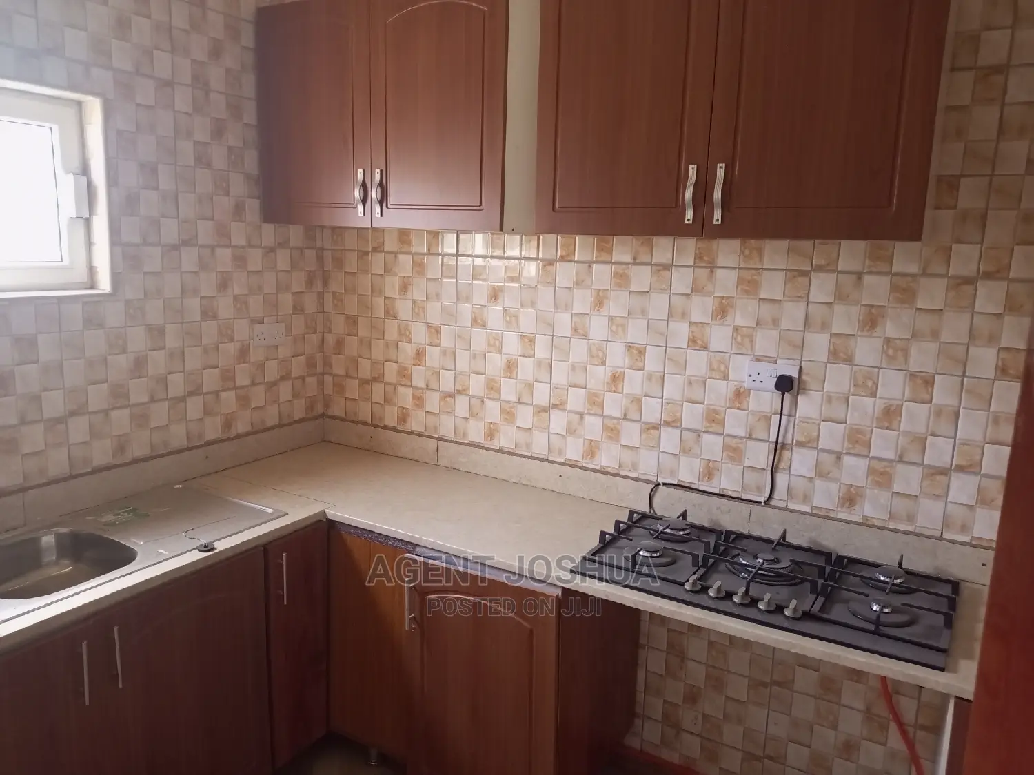 3bdrm House in Manet Court Estate for rent