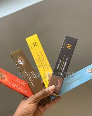 Customized Chocolate And Hampers