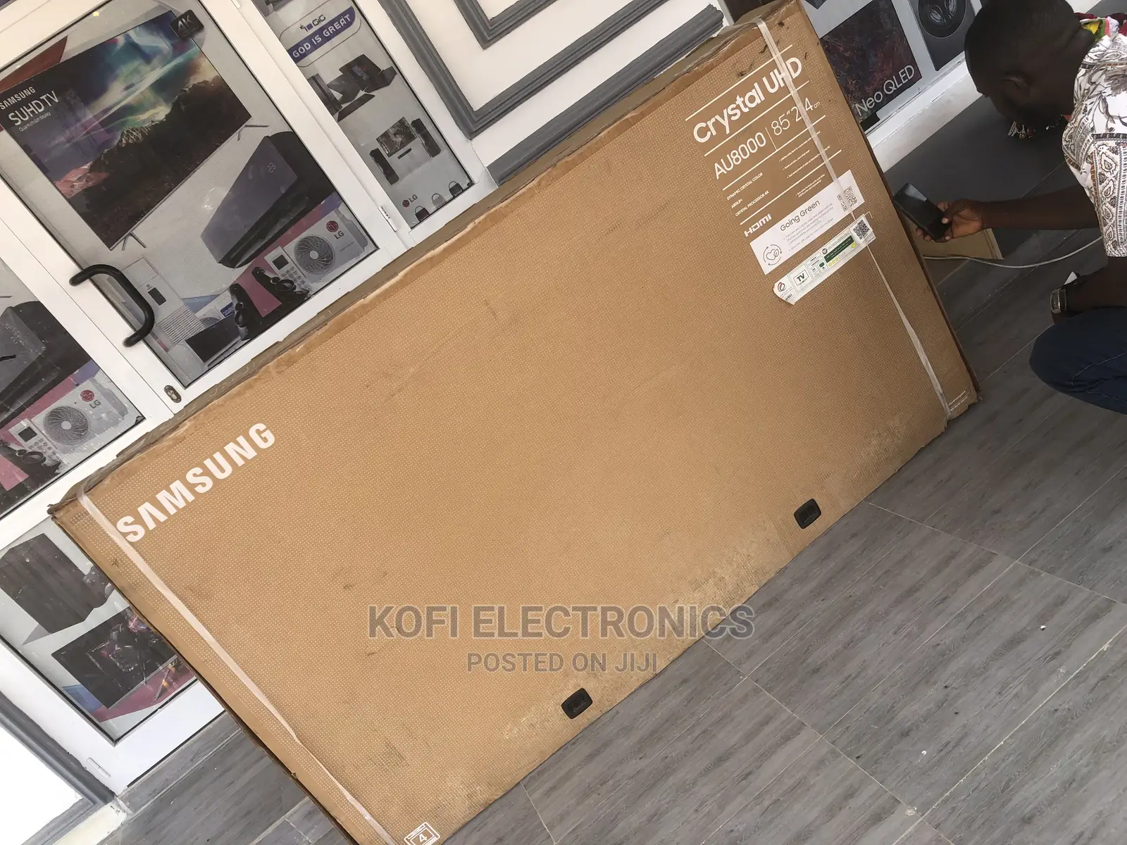 New Samsung 85 Inches AU8000 Crystal UHD Flat Smart TV