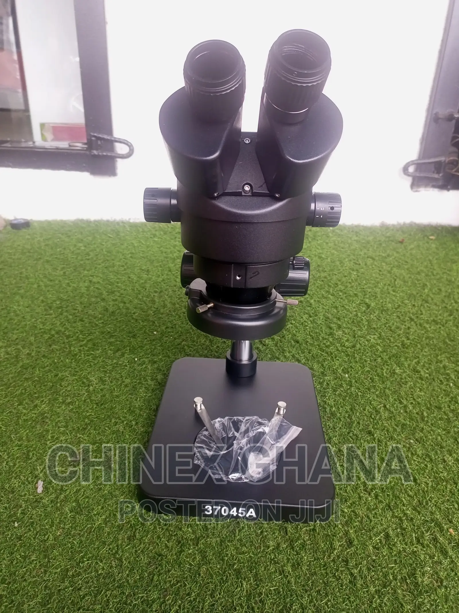 Microscope (Yx-ak-39)