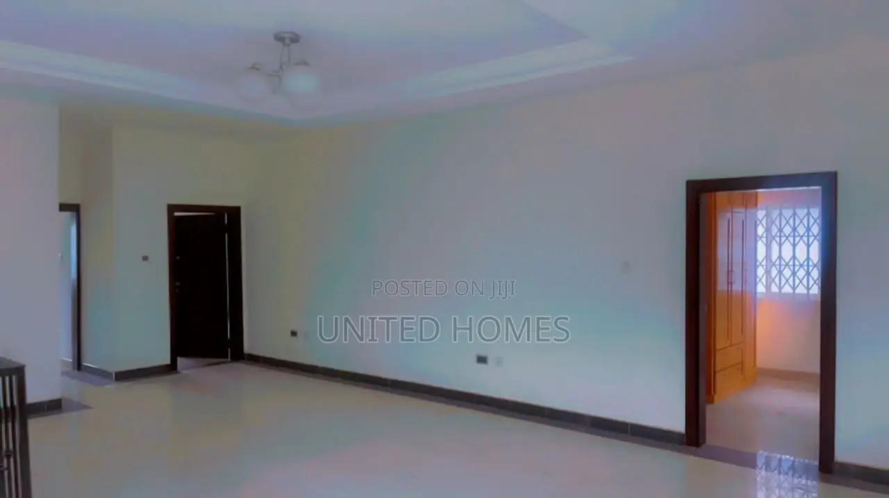 5bdrm House in Cantonments for Sale