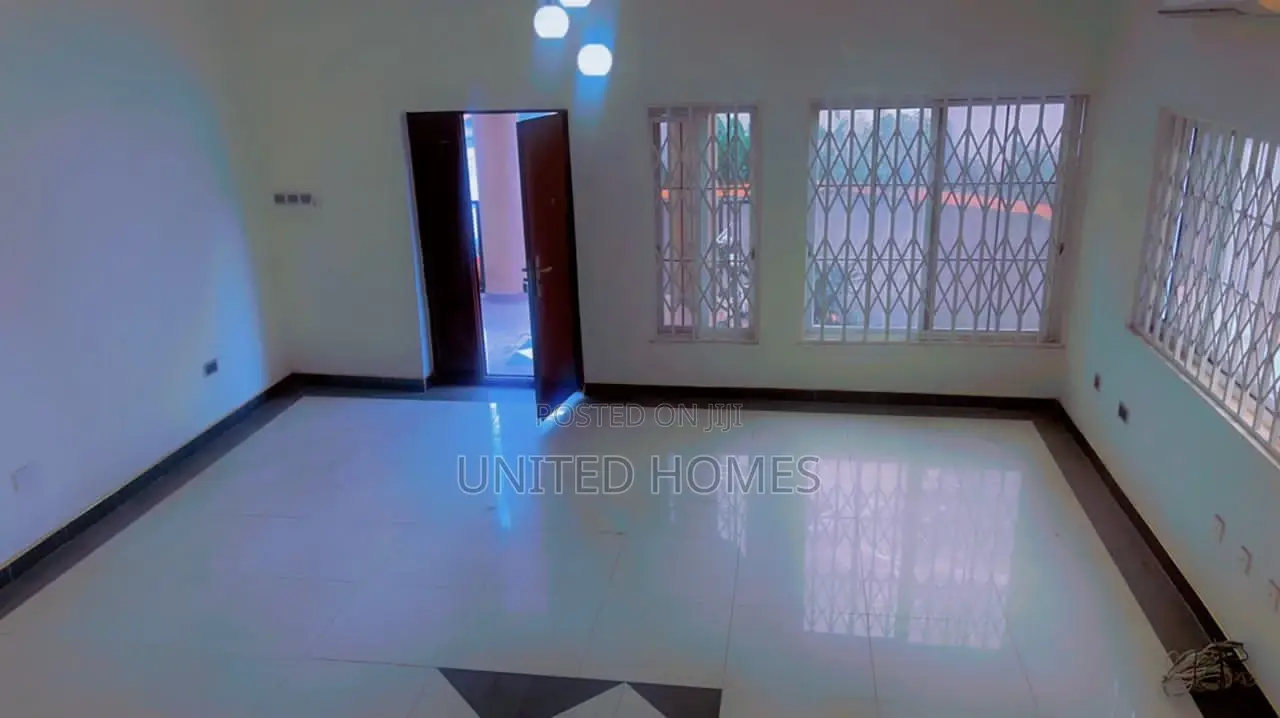 5bdrm House in Cantonments for Sale